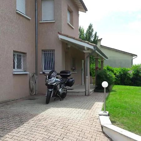 En Chanay Bed & Breakfast Dagneux